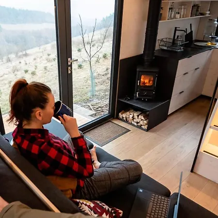 Campsite Mobile Hut - Statek Stary Tyn - Luxusni Glampingove Ustek