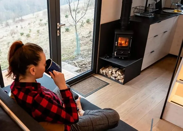 Camping Mobile Hut - Statek Starý Týn - Luxusní Glampingové Úštěk